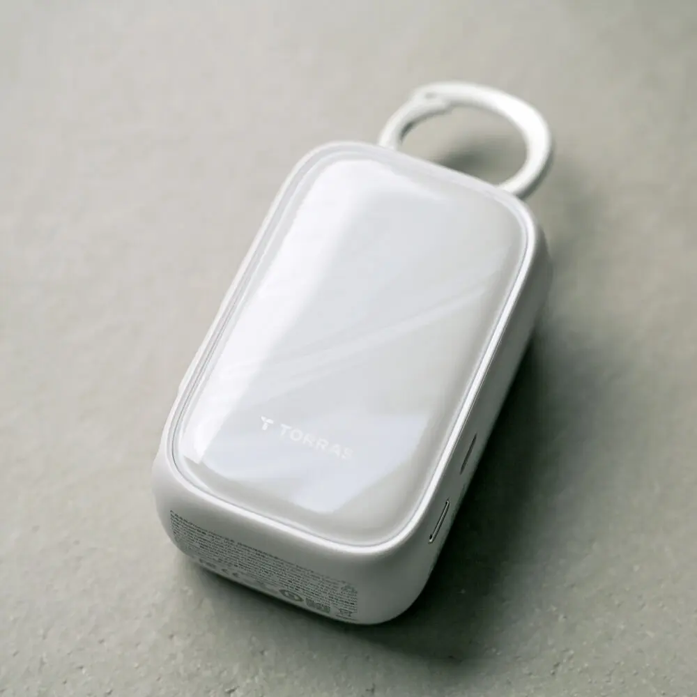 TORRAS PearlGo PowerBankをレビュー！カラビナとApple Watch充電