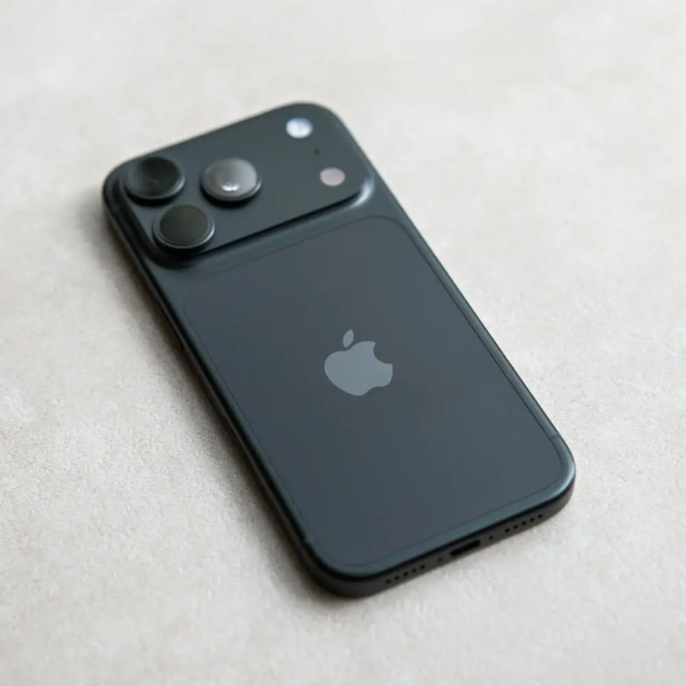 2026年】iPhoneに必須のアクセサリー・周辺機器おすすめ9選！18 Proと